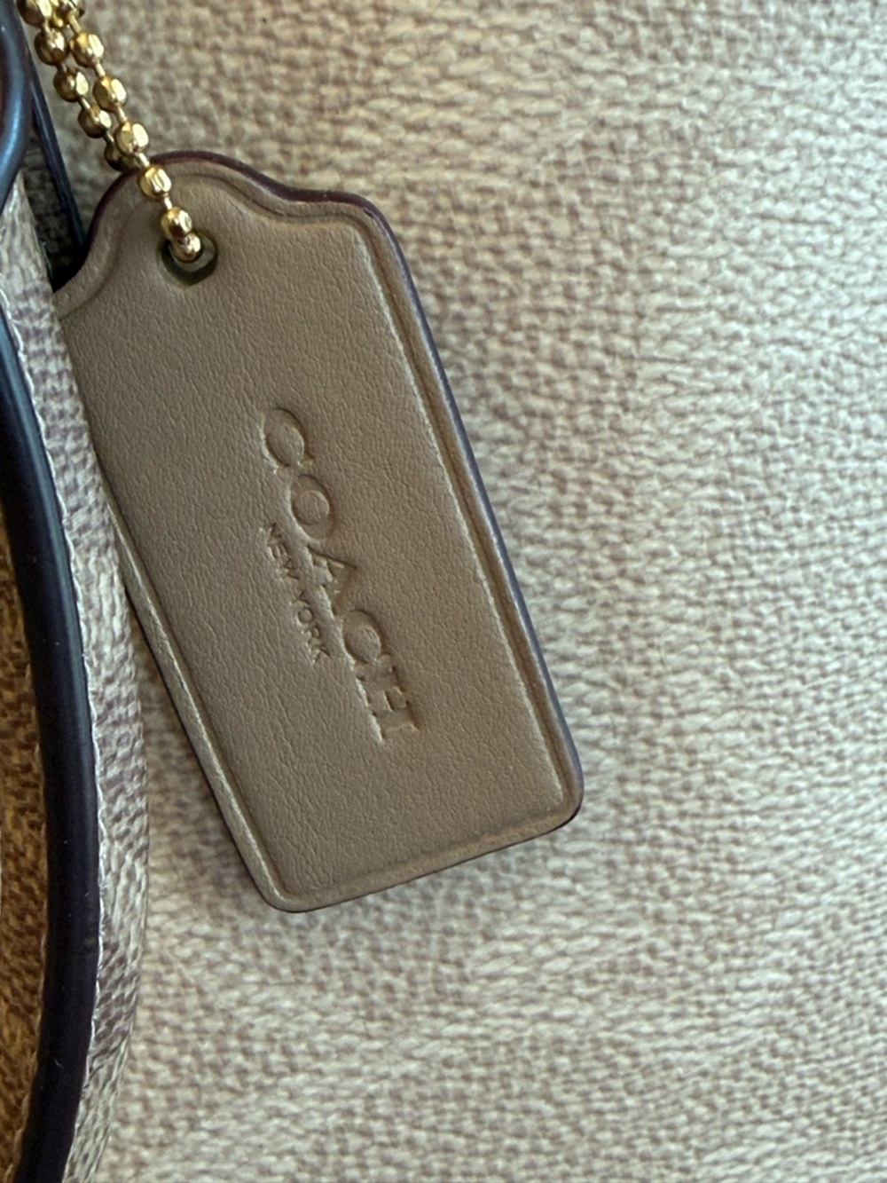 NWT Coach Maggie Tote Bag In Blocked Signature Canvas - Picture 3 of 9